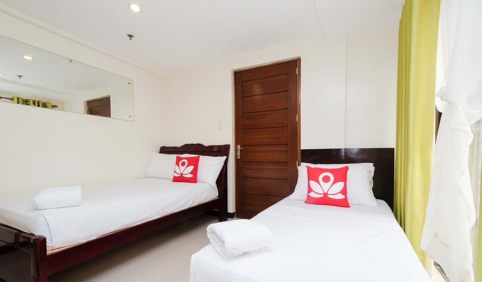 ZEN Rooms Time Travellers Makati Makati City Buitenkant foto