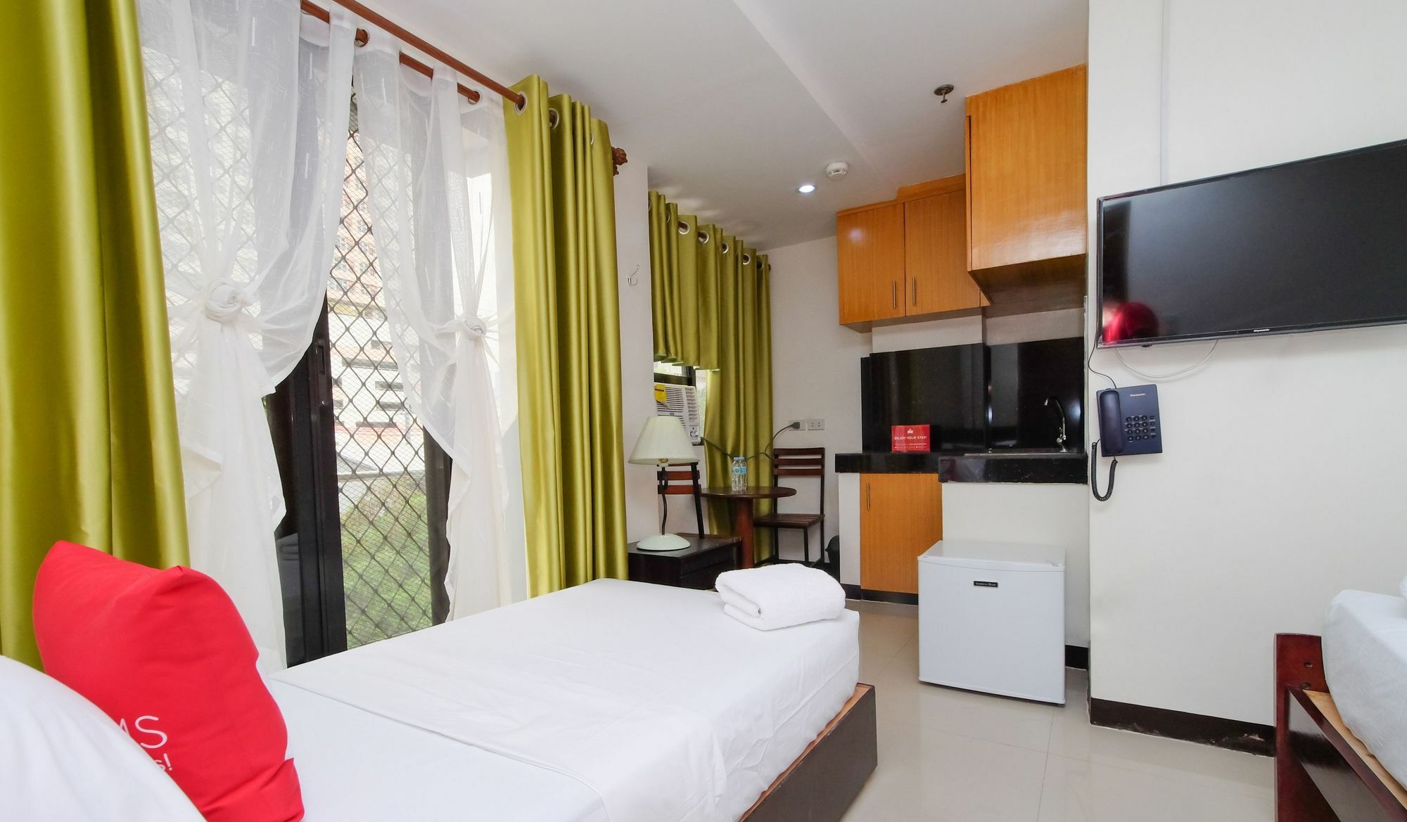 ZEN Rooms Time Travellers Makati Makati City Buitenkant foto