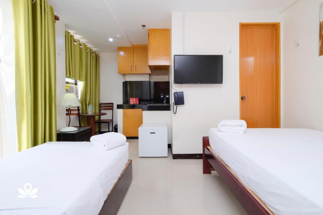 ZEN Rooms Time Travellers Makati Makati City Buitenkant foto
